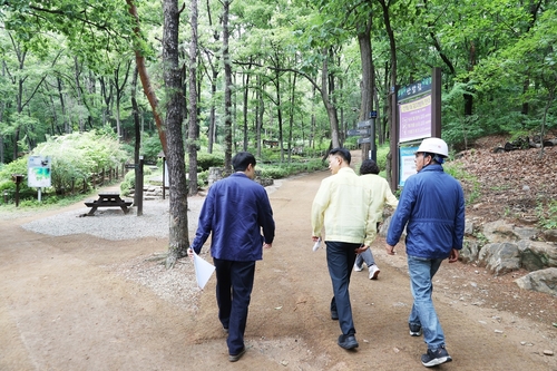 이계삼 안양시장 권한대행(부시장) 5월28일 관악산산림욕장 안전관리 실태 점검