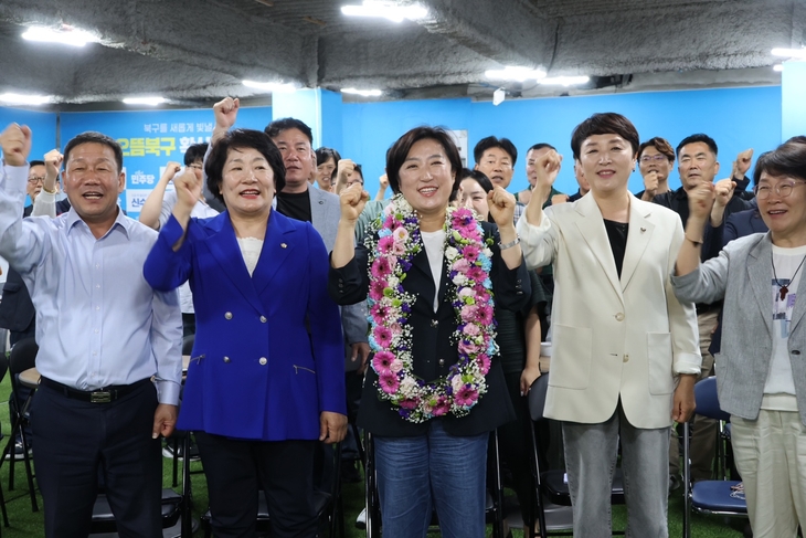 신수정 북구청장 당선…지방자치 31년 만에 광주 첫 여성 기초단체장 탄생
