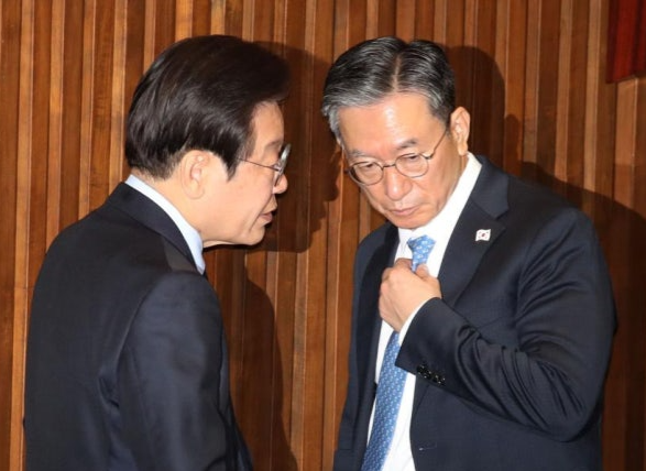 이재명 대통령  정성호 법무부 장관