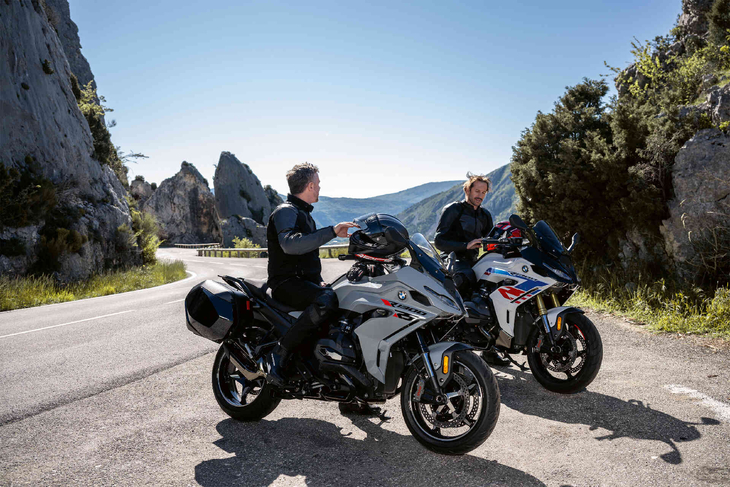 사진1-BMW R 1300 RS 옵션 719 쿠야마카 에디션