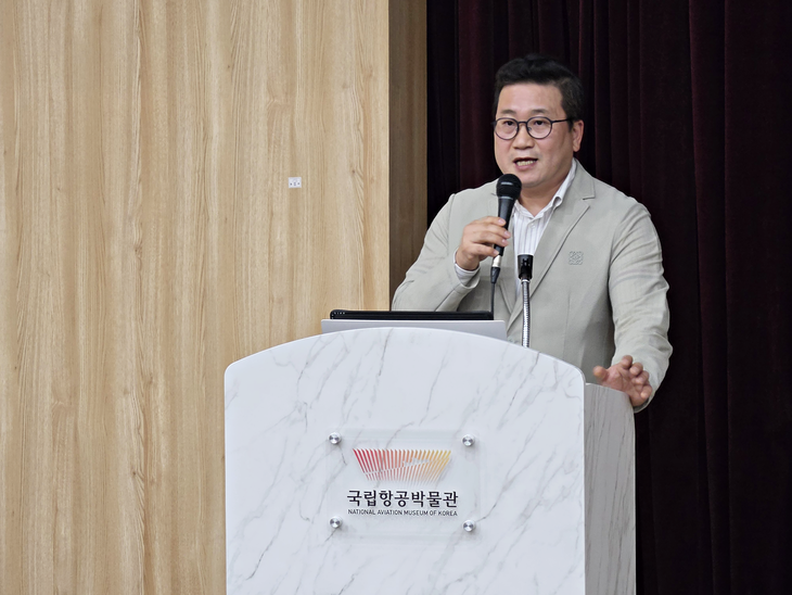 박창우 청주대학교 무인항공기학과 교수가 '안티 드론 시스템에 관한 고찰'을 통해 장비 중심 방어 체계의 한계를 지적하는 모습. 사진=박규빈 기자
