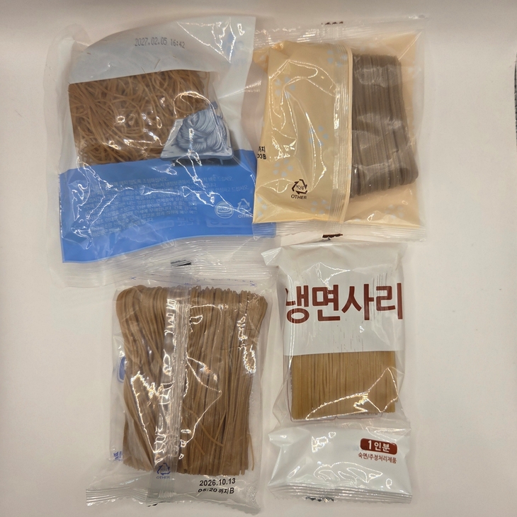 4사 냉면 면.