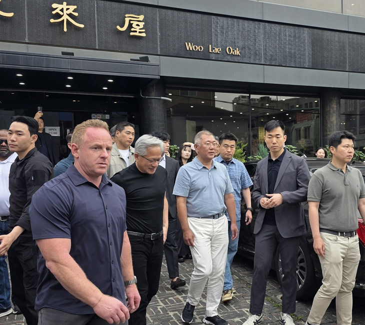 젠슨 황·정의선, 우래옥서 평양냉면 회동