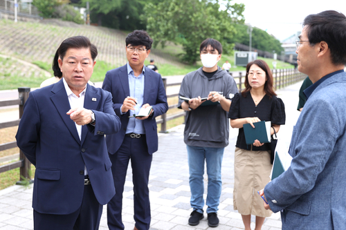 박승원 광명시장 8일 안양천 일대 안전 점검 실시