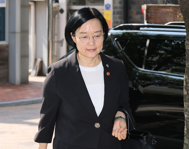 출근하는 한성숙 국무총리 후보자