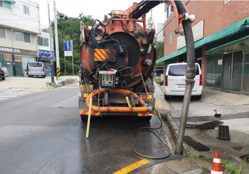 하남시 장마철 앞두고 침수 우려지역 집중 준설