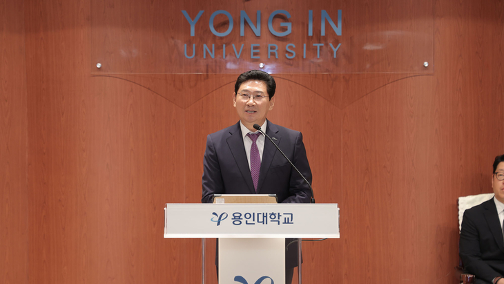 용인대 개교 73주년 기념식에서 축사를 하고 있는 이상일 용인시장. 제공=용인시