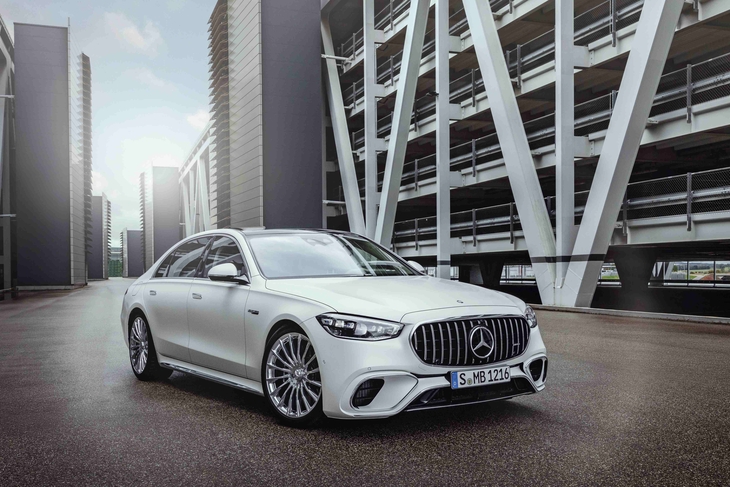 메르세데스-AMG S 63 E 퍼포먼스