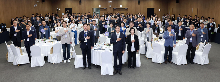 경기도의회(의장 김진경)는 19일 의회 대회의실에서 초선의원들을 중심으로 '제12대 의회 의원 오리엔테이션'을 개최했다. 제공=경기도의회
