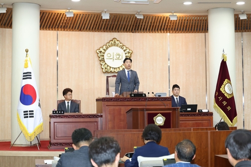 김운남 고양특례시의회 의장 제304회 임시회 폐회 선포