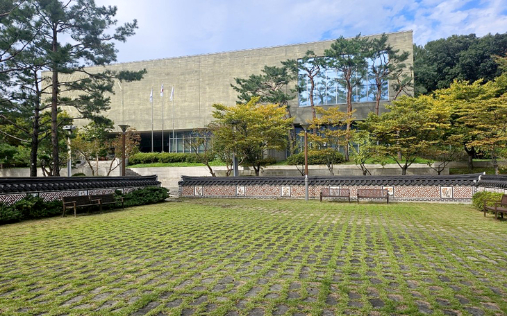 광교역사공원에서 야외 예식을 할 수 있는 공공예식장 수원새빛뜰·광교 전경. 제공=수원시