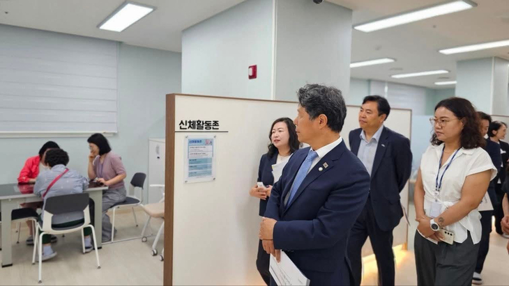 통합 돌봄(G-Care) 실행 모델을 점검하는 통합동봄특병위, 제공=경기도