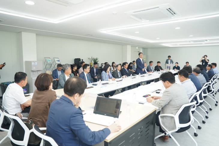 민선 9기 홍천군정 준비위원회 현장 간담회
