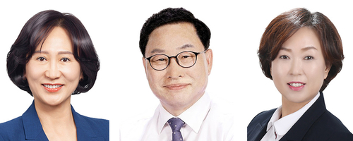 왼쪽부터 제10대 광명시의회 김정미 운영위원장, 박성민 자치행정교육위원장, 최미정 복지문화건설위원장