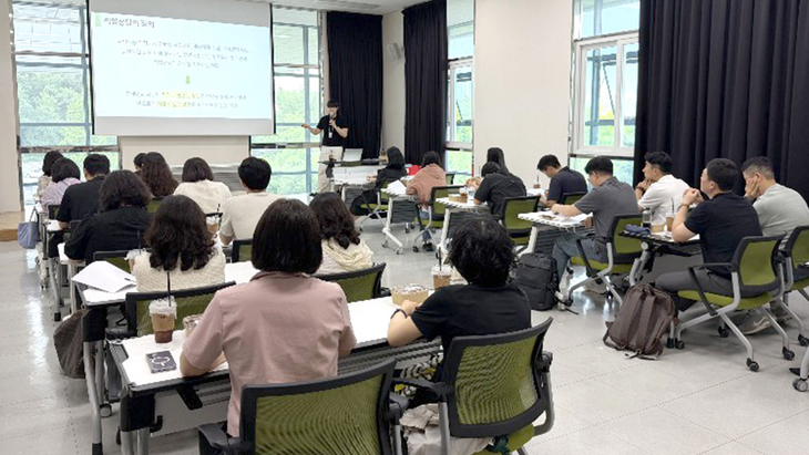 경기도교육청특수교육원이 1~2일 도내 특수학교 진로전담교사를 대상으로 '2026 특수학교 진로전담교사 역량 강화 직무연수'를 진행했다. 제공=경