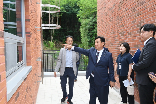 신동화 구리시장 민선9기 취임 이후 구리시립요양원 외부시설 점검