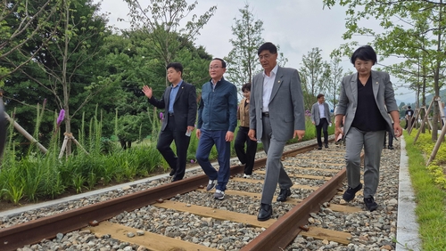 연천군 3일 '경원선 폐철도 활용 기후대응 도시숲 조성사업(전곡 구간)' 개장식 개최