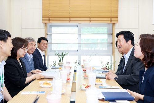 손배찬 파주시장 취임 후 첫 현장 방문으로 3일 산내초등학교 방문