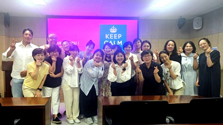 폴 매튜스·한강영 박사 참여한 오프라인 프로그램 운영…Zoom 동아리와 연계한 맞춤형 학습 지원