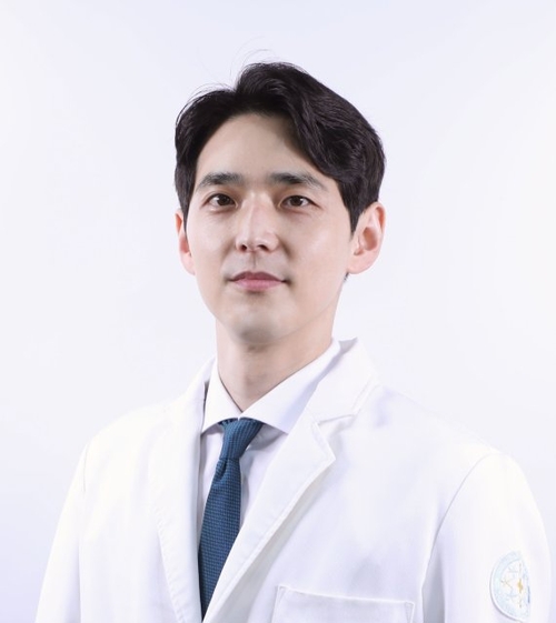 유건웅 원장