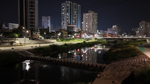 의정부시 중랑천 징검다리 야간 안전조명 강화