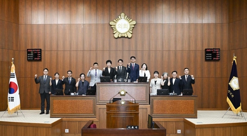 제10대 의정부시의회 8일 전반기 의장단 및 상임위원장 선거 실시하고 원 구성 완료