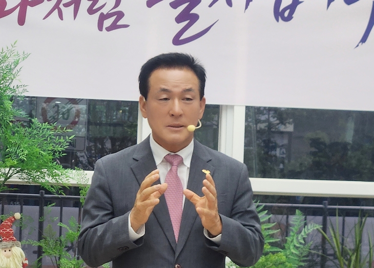 백성현 “생산비 줄이고 수출 넓힌다