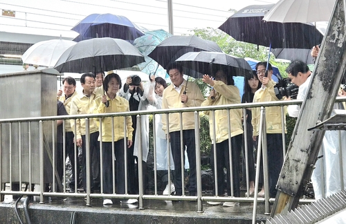 추미애 경기도지사-최대호 안양시장 9일 연현배수펌프장 가동상태 점검
