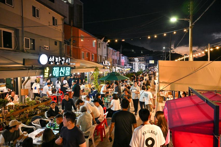 고한 구공탄야시장 모습.