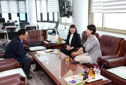 제10대 고양특례시의회 김미수 의장-손동숙 부의장-민경선 고양특례시장 13일 첫 공식 차담회 개최