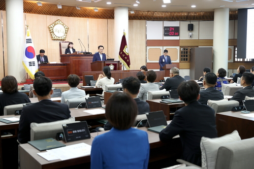 민경선 고양특례시장 13일 제10대 고양특례시의회 개원식에서 축사 발표