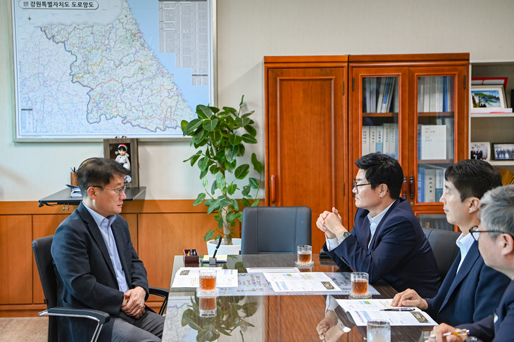 구자열 시장, 강원도 방문