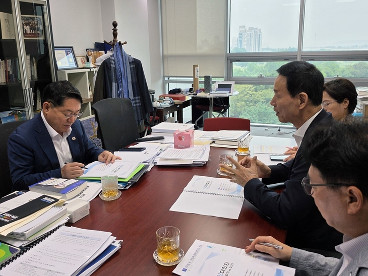 최정호 익산시장, 국회 방문...국가예산·현안 해결 총력