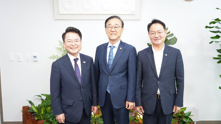 새 정부를 상대로 춘천 핵심 현안의 국가사업 반영 촉구