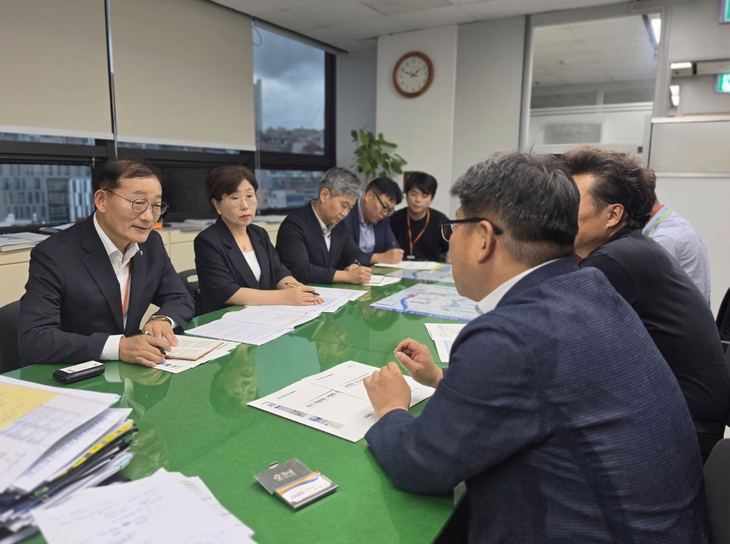 이재각 진도군수, 해양수산부 방문해 해양수산 현안사업 건의