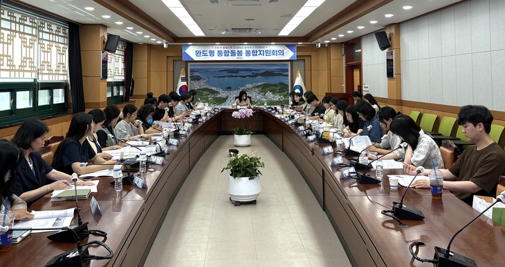 완도군, 군민 체감형 '통합 돌봄' 사업 확대