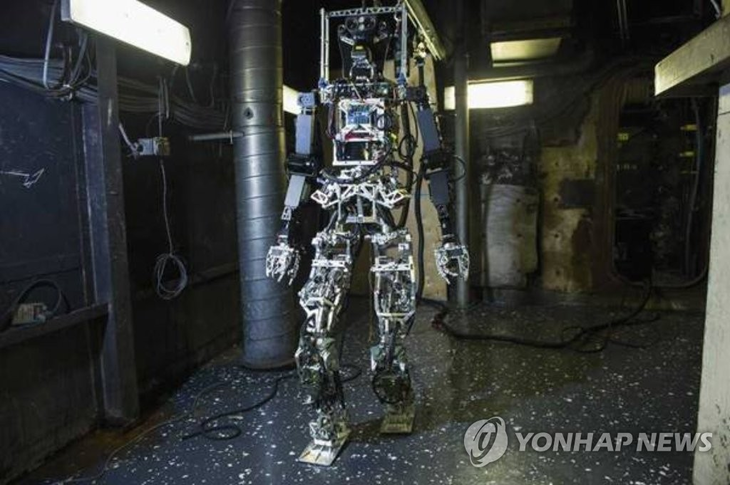 휴머노이드 소방 로봇 '사피어(SAFFiR)'. 사진=연합뉴스