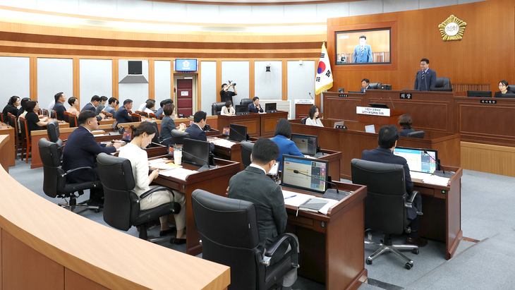 오산시의회가 24일 제304회 임시회 제2차 본회의를 열고 5일간의 회기 일정을 마무리했다. 제공=오산시의회