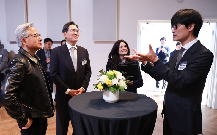 대화하는 글로벌 AI 리더들