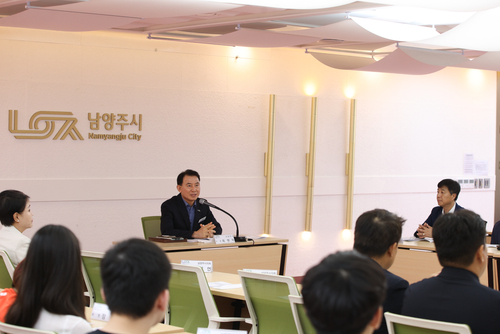 최현덕 남양주시장 7월30일 유니세프 아동친화도시 인증 기념 현판 제막식 주재