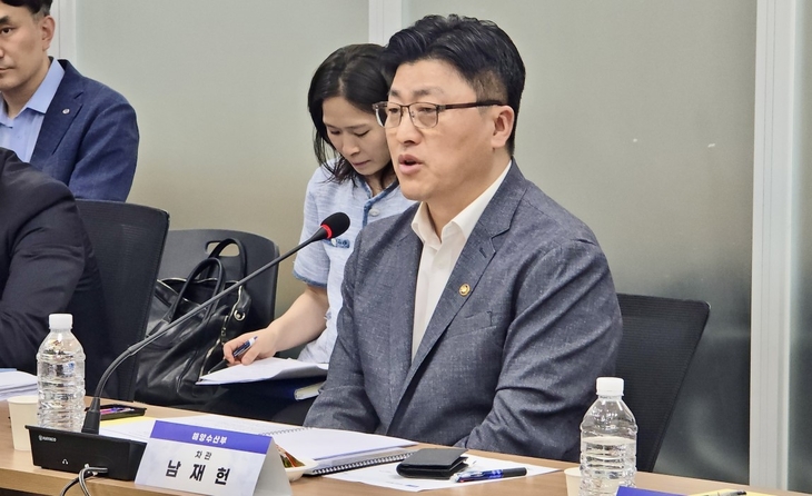 남재헌 해양수산부 차관이 5일 수산식품 수출업계와 만나 현장 애로사항을 듣고 수출 확대 방안을 논의했다.