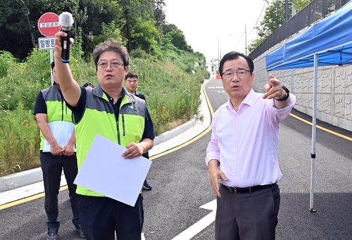 이현재 하남시장 11일 '대사골 진입로' 공사 현장점검