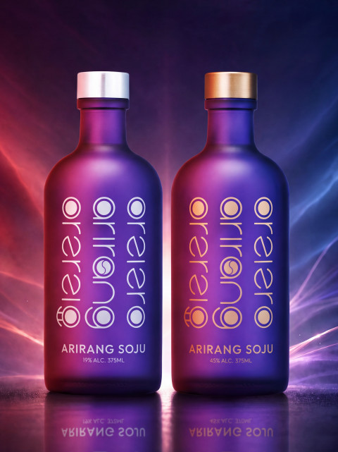 신제품 '아리랑소주(ARIRANG SOJU)'가 광복절인 8월 15일 전국 CU 편의점에서 단독 출시된다.