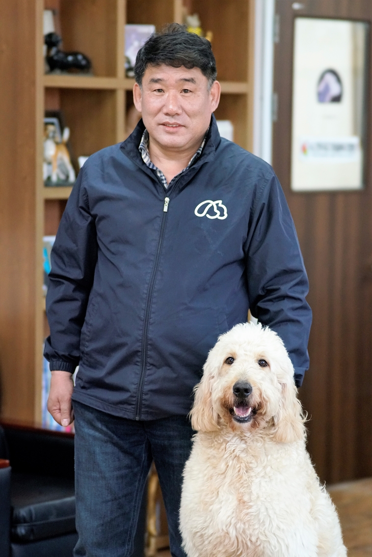 임장춘 한국유기동물복지협회장. 사진=한국유기동물복지협회 제공