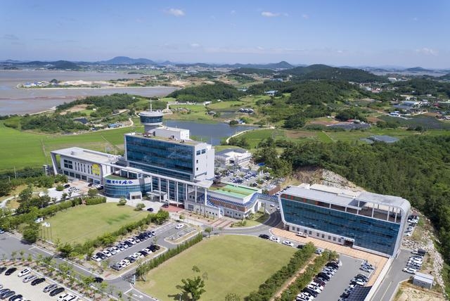 신안군, 공립요양병원 부적정 행위 무더기 적발