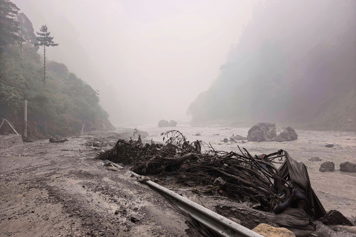 China Nepal Flash Floods