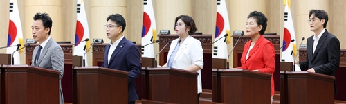 안산시의회 제305회 임시회 5분 자유발언 나선 윤오일 의원과 행정사무감사 계획 보고에 나선 의원들
