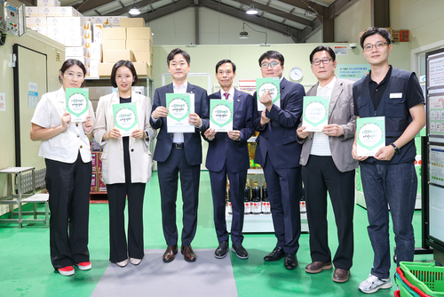 시흥시의회 교육복지위원회 1일 시흥푸드뱅크마켓센터 현장 점검