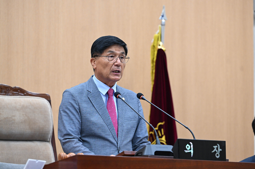 박영철 연천군의회 의장 제304회 제1차 정례회 선포