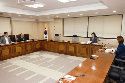 군포시의회 행정복지위원회 1일 제289회 제1차 정례회 안건 심의 앞두고 사전 간담회 운영.